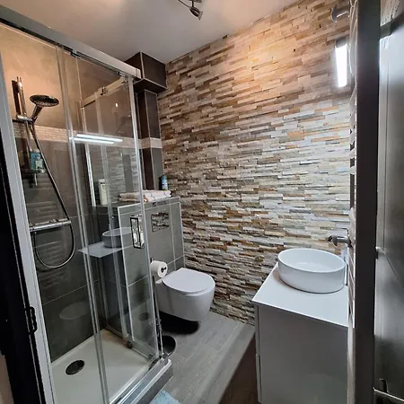 Grand Renove, Confort, Belles Prestations - Du Bois De L'ours Apartamento *