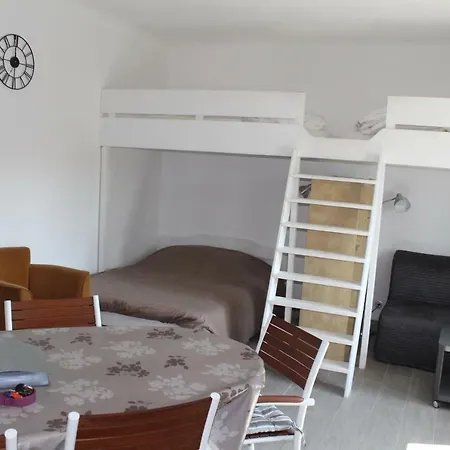 Grand Renove, Confort, Belles Prestations - Du Bois De L'ours Apartamento